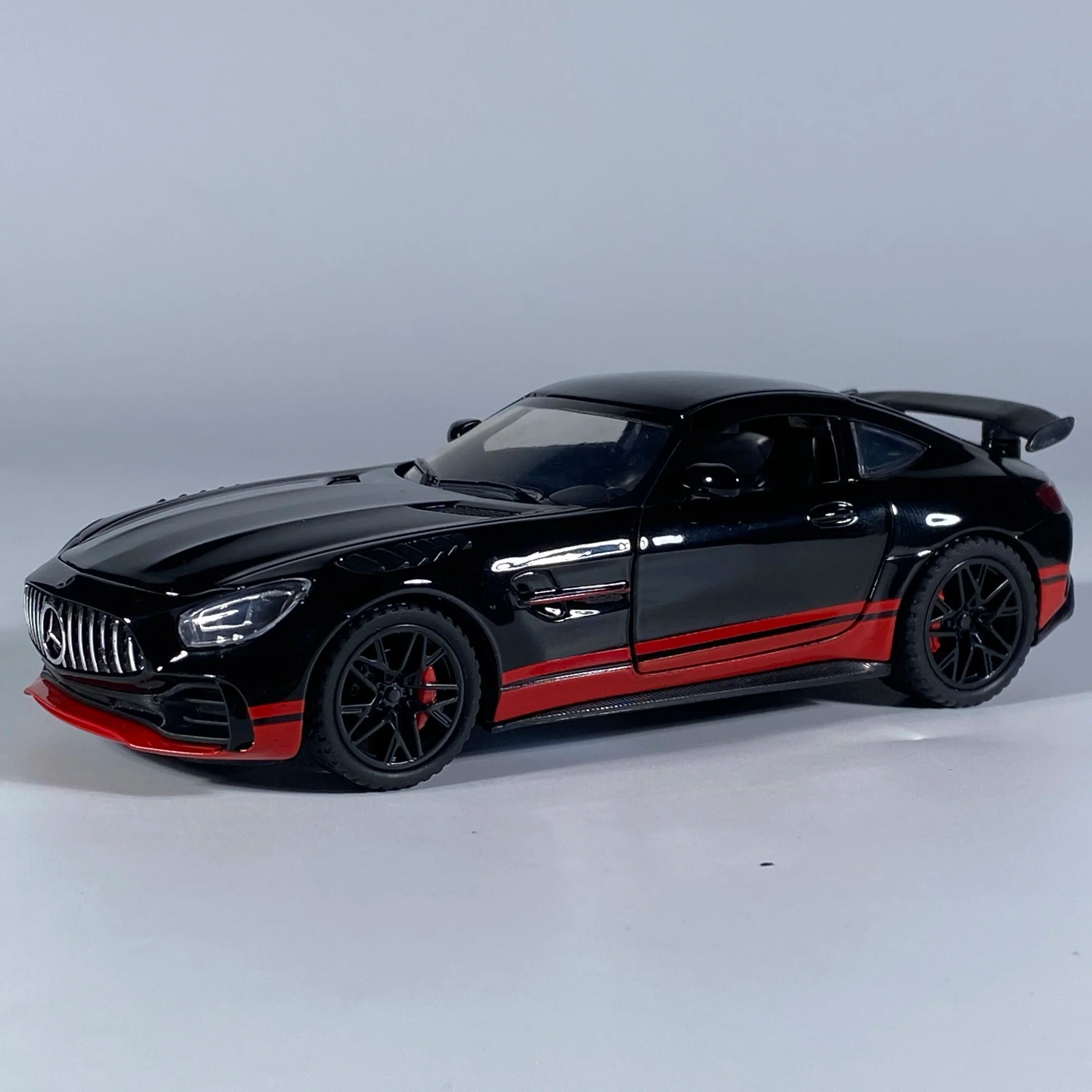 1:32 Benz AMG GT Super Sports Car Alloy Diecast Model Car with Sound Light Pull Back Children'S Toy Car Decoration Hobby Collect