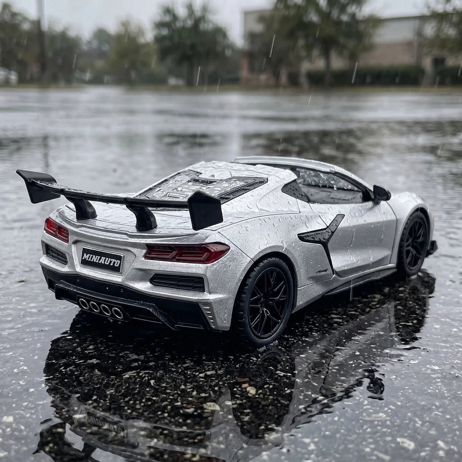 1:32 Chevrolet Corvette C8 ZR1X Track Enhanced Version Supercar Alloy Metal Diecast Model Car Home Decoration & Collectibles Toy