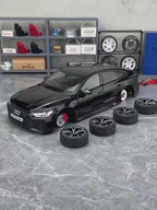 AUDI RS7 1:18